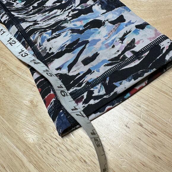 Lululemon Wunder Under Hi-Rise 1/2 Tight Culture Clash Multi Black Size 4 EUC - Picture 9 of 9